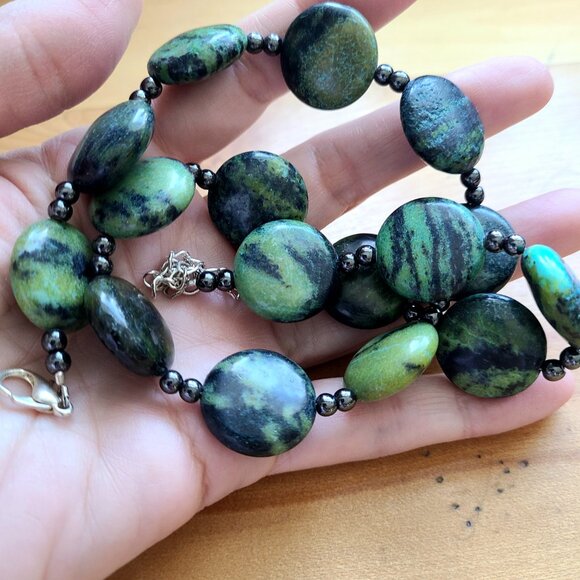 Green Jasper round beads and Hematite necklace. - Picture 5 of 5